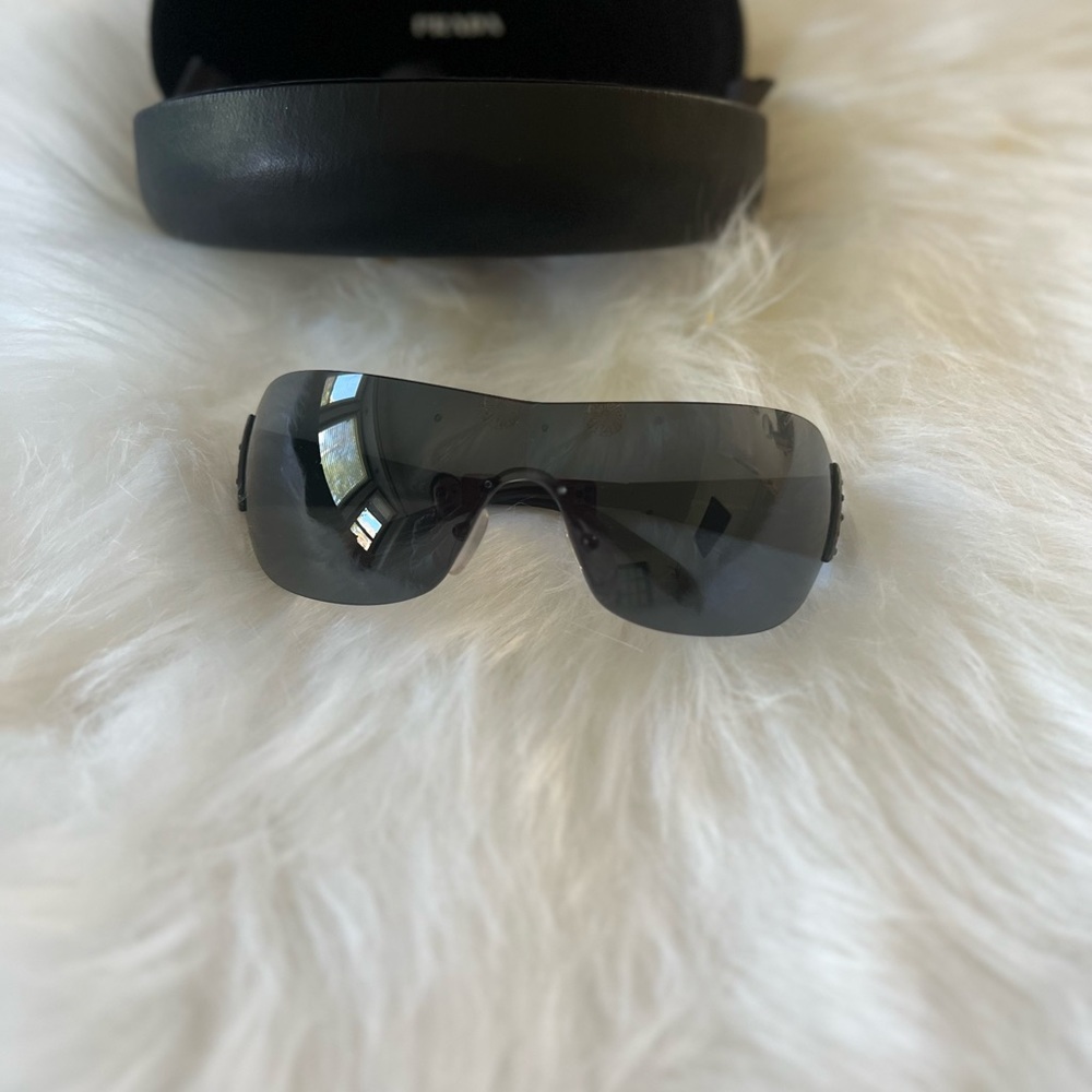 Prada Vintage Y2K polarized sunglasses